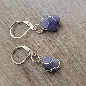 Pre-loved 🐦Handmade Tanzanite lever back earrings